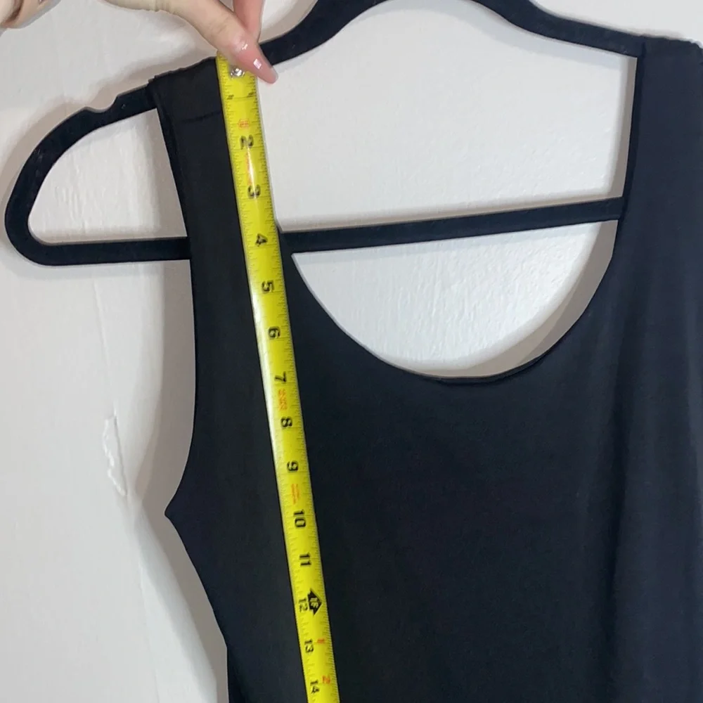 🎱The perfect Black bodysuit! - Picture 6 of 8